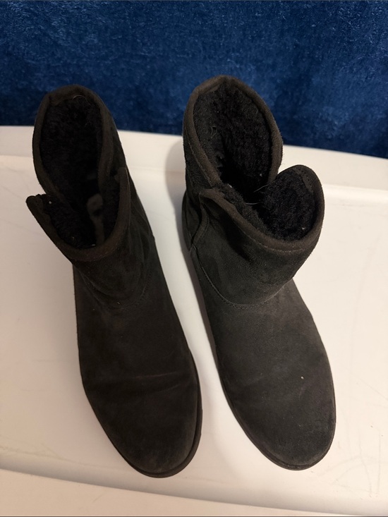 UGG Shoes - UGG Black Suede Shearling Lined Ankle Boots
